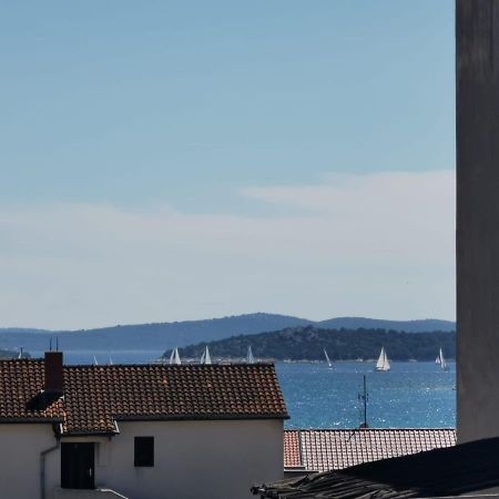 Near By Everything Vodice Bagian luar foto